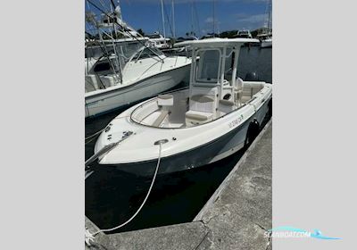 Robalo R242 Motorboot 2020, mit Yamaha motor, USA