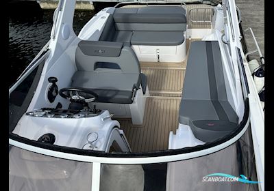 Salpa 23XL Motorboot 2020, mit Mercruiser motor, England