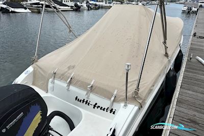 Salpa S570 Motorboot 2020, mit Mercury motor, England