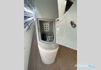 Sanlorenzo SL 88 Motorboot 2010, mit Caterpillar C32 Dita motor, Frankreich