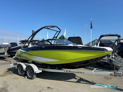 Scarab 195 Motorboot 2015, mit Brp Rotax motor, England