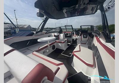 Scarab 285 ID Motorboot 2023, mit Rotax motor, England