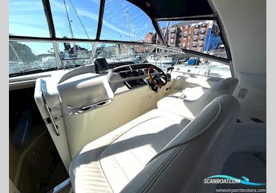 Sea Ray 310 Sundancer Motorboot 1998, mit Mercruiser D-Tronic motor, England