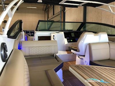 Sea Ray 320 Sundancer Motorboot 2025, mit MerCruiser  motor, Dänemark