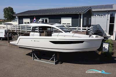 Sealine C330 Motorboot 2016, mit Volvo Penta motor, Niederlande