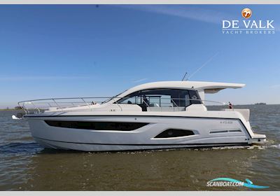Sealine C390 Motorboot 2023, mit Volvo Penta motor, Niederlande