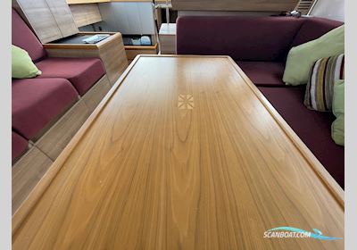 Sealine International F42 Motorboot 2011, mit Volvo Penta motor, England