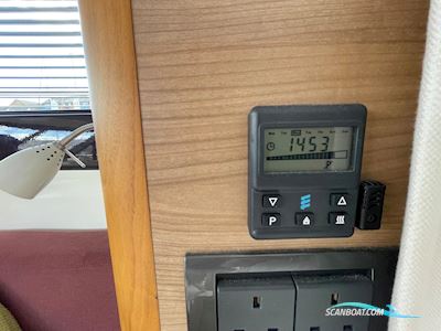 Sealine International F42 Motorboot 2011, mit Volvo Penta motor, England