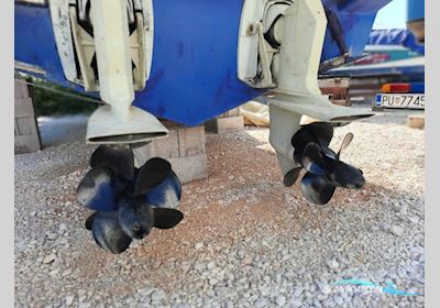 Sealine S28 - DIESEL Motorboot 2004, mit VOLVO PENTA KAD 32 DUOPROP motor, Kroatien