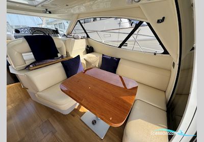Sealine SC39 Motorboot 2008, mit Volvo Penta motor, England