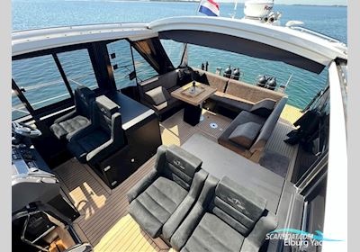 Sealine SC42 Custom Motorboot 2012, Niederlande