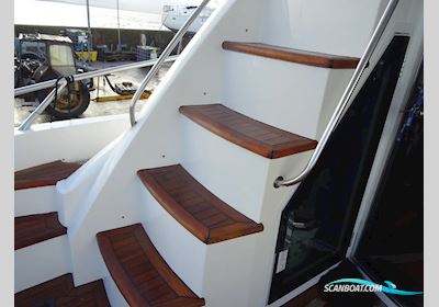 Sealine T50 Motorboot 2012, mit Volvo Penta motor, England