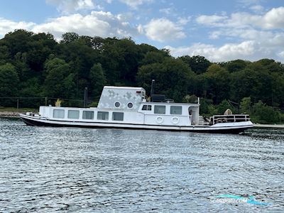 Sejlende Husbåd Motorboot 1956, mit Scania 6 Cylindre
 motor, Dänemark