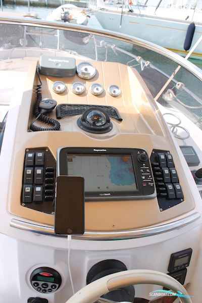 Sessa 27 KEY LARGO - VOLVO PENTA V8 Motorboot 2013, mit VOLVO PENTA 5,7 GXI V8 DP motor, Österreich