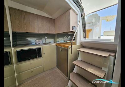 Sessa C38 - Demo Motorboot 2023, mit Volvo Penta D4 x2 motor, Kroatien
