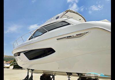 Sessa C38 - Demo Motorboot 2023, mit Volvo Penta D4 x2 motor, Kroatien