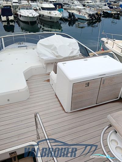 Sessa Marine F42 Motorboot 2017, mit Volvo Penta D4 IPS 400 motor, Italien