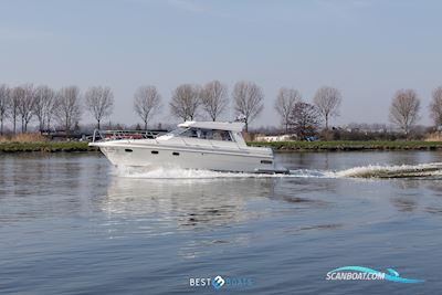 Skilsö  975 Arctic Motorboot 1994, mit Volvo Penta is een Zweeds merk dat wereldwijd bekendstaat om betrouwbare en krachtige scheepsmotoren en aandrijfsystemen. Ze leveren zowel diesel- al motor, Niederlande