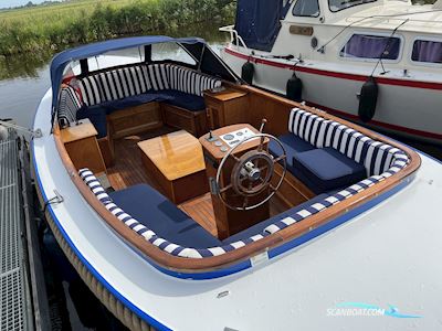 Sloep Van Seinen ( 200 Uur) Sloep Van Seinen ( 200 Uur) Marine 800 Motorboot 2004, mit Mitsubishi motor, Niederlande