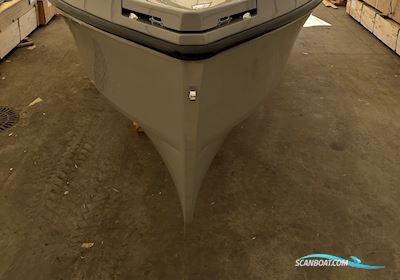Spirit 25 Motorboot 2025, mit Mercruiser motor, Litauen