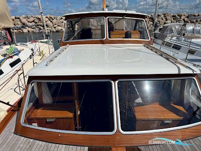 Storø 34, hysterisk velholdt og smækfyldt med lækre detaljer og stil. Motorboot 1974, mit Volvo Penta motor, Dänemark