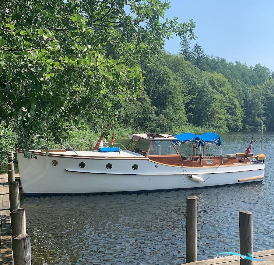 Svendborg Chalup Motorboot 1939, mit Perkins motor, Dänemark