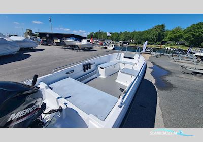 Terhi 450 Motorboot 2022, mit Mercury motor, Sweden