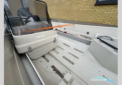 Terhi 6020 (2002) med Yamaha 25 HK (2001) + trailer & udstyr – Nyserviceret – 45.000 kr Motorboot 2002, mit Yamaha motor, Dänemark