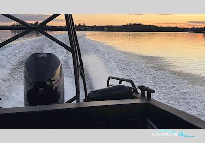 Ums Boats 805 DC Motorboot 2020, mit Mercury motor, Sweden