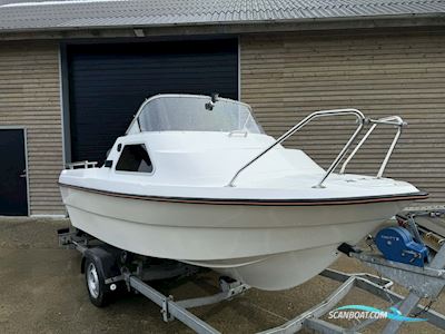 Uttern 4450C Kabinebåd Med Yamaha F30 Motorboot 1996, mit Yamaha motor, Dänemark