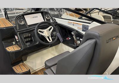 Uttern D70 Motorboot 2025, mit Mercury motor, Sweden