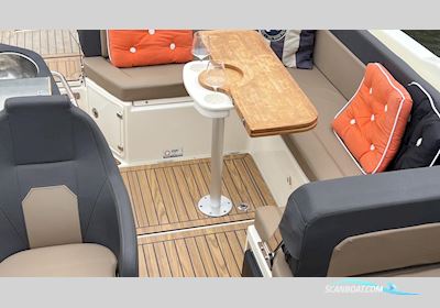 Uttern D70 Motorboot 2017, mit Mercury motor, Sweden