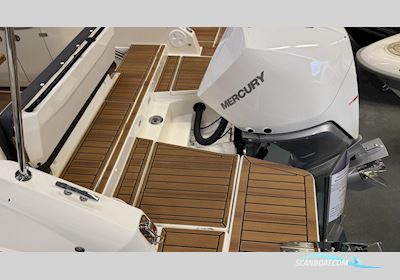 Uttern D70 Motorboot 2026, mit Mercury motor, Sweden