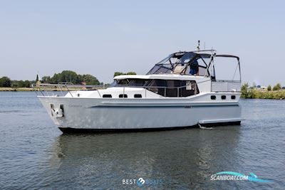 Vacance 10.50 AK Motorboot 1995, mit De Nanni N4.80 is Een Betrouwbare 4-Cilinder Dieselmotor, Speciaal Ontworpen Voor Jachten en Zeilboten, Bekend om Zijn Zuinigheid en Robuuste Bouw. motor, Niederlande