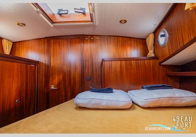 Valkvlet 1190 OK Motorboot 2003, mit Ford Mermaid 6 cil. 135 motor, Niederlande