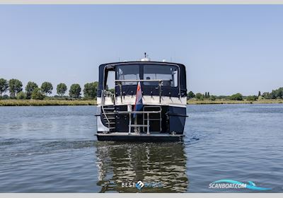 Van Der Heijden 1500 Motorboot 1999, mit Volvo Penta is een bekend merk van betrouwbare en krachtige scheepsmotoren, populair in de watersport en beroepsvaart vanwege hun duurzaamheid en goe motor, Niederlande