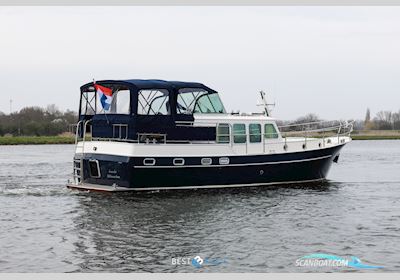 Vripack Spiegelkotter 1150 AK Motorboot 2001, mit Perkins is Een Brits Merk Dat Wereldwijd Bekendstaat om Zijn Betrouwbare Dieselmotoren, Vooral Voor Schepen, Landbouw- en Industriële Toepassingen. Z motor, Niederlande