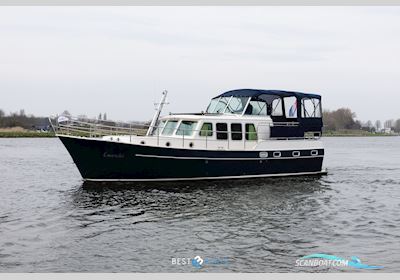 Vripack Spiegelkotter 1150 AK Motorboot 2001, mit Perkins is Een Brits Merk Dat Wereldwijd Bekendstaat om Zijn Betrouwbare Dieselmotoren, Vooral Voor Schepen, Landbouw- en Industriële Toepassingen. Z motor, Niederlande