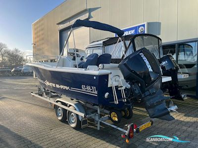 White-Shark 225 Console Motorboot 2007, mit Evinrude motor, Niederlande