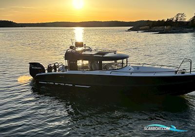 XO 270 RS Cabin Motorboot 2018, mit Suzuki DF 350 A motor, Finland