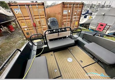 XO BOATS Explr 10s Plus Motorboot 2022, mit Mercury motor, Irland