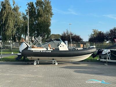 Zodiac Medline 6.8 Motorboot 2021, mit Evinrude  motor, Niederlande