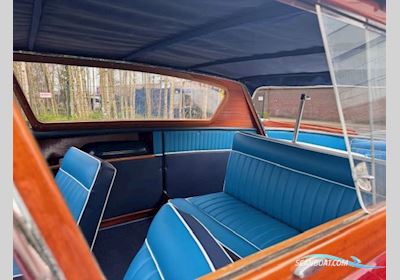 (Gedupliceerd) Motorboten 1972, met Boesch Marine motor, The Netherlands