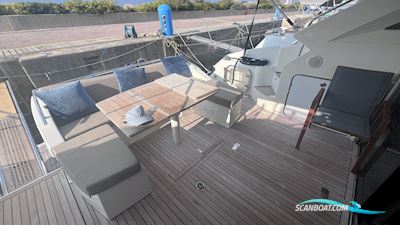 Absolute 52 HT - 2010 - Ips 600 Motorboten 2015, met Volvo Penta Ips - 600 Joystick motor, Kroatië