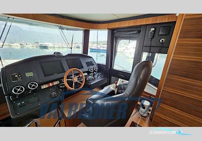 Absolute 58 NAVETTA Motorboten 2016, met Volvo Penta D11 IPS 800 motor, Kroatië