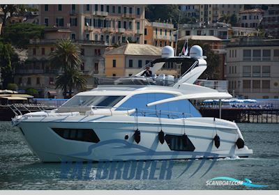 Absolute 60 FLY Motorboten 2016, met Volvo Penta D11 IPS950 motor, Italië