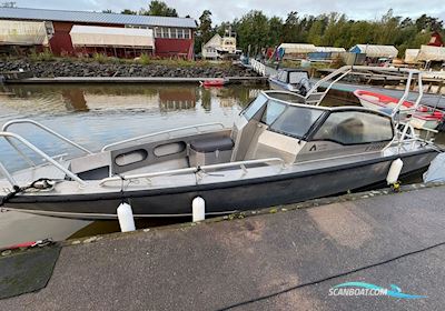 Anytec 750 Spd Motorboten 2011, met Yamaha V6 300 motor, Finland