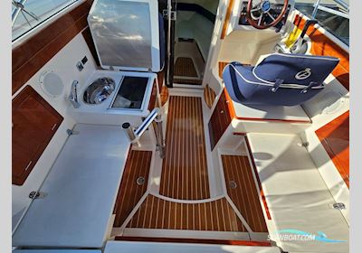 Aquador 23 DC Motorboten 2007, met Mercruiser 5,0 MPI/Bravo 1 motor, Sweden