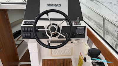 Aquador 25 HT Motorboten 2020, met Mercruiser motor, Sweden