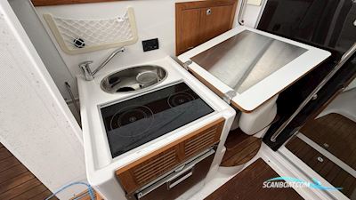 Aquador 25 HT Motorboten 2020, met Mercruiser motor, Sweden